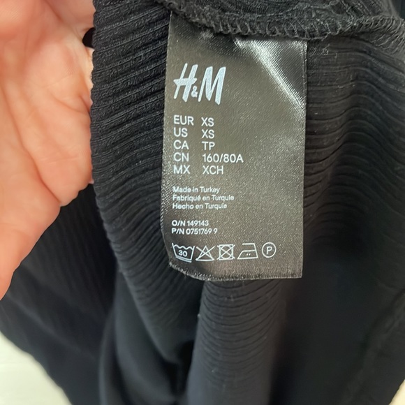 H&M Maternity Dress size XS - Picture 8 of 9